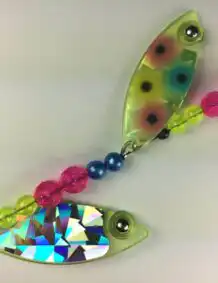 Wonder Bread Double Blade Wire Harness with Shattered Glass backing